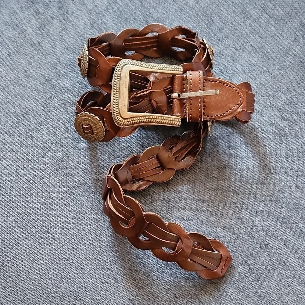 Braided genuin brown braided leather belt with silver tone details sz M